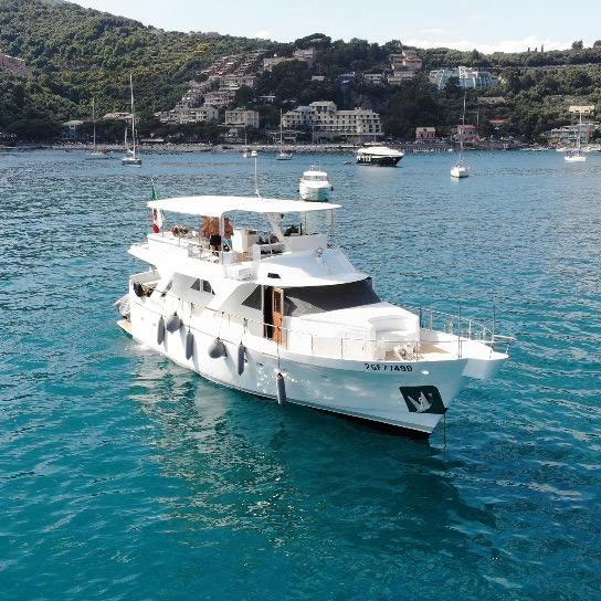 yacht a noleggio a la spezia